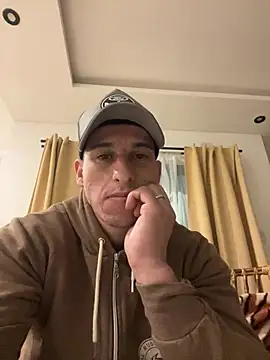 Snapshot of Elcho24 chatting on 06-22-26, 03:47 Elcho24 online show from 06-22-26, 03:47