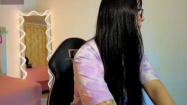 hina tay online show from 11-04-25, 03:21