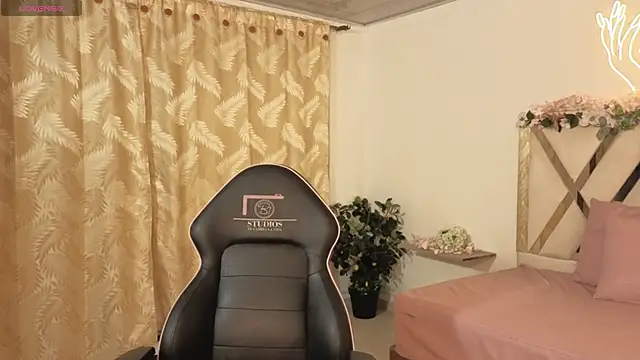 hina tay online show from 02-21-26, 03:08