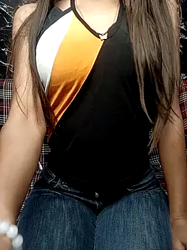 poojaji690 online show from 02-17-26, 06:22