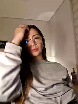 Rachel t  online show from 11-19-25, 04:56