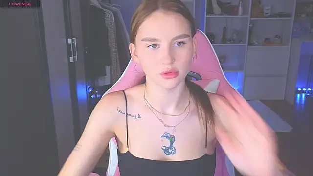 doll barbieee online show from 06-21-26, 01:39
