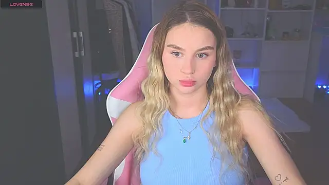 doll barbieee online show from 06-19-26, 02:56