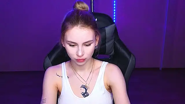 doll barbieee online show from 03-04-25, 01:17