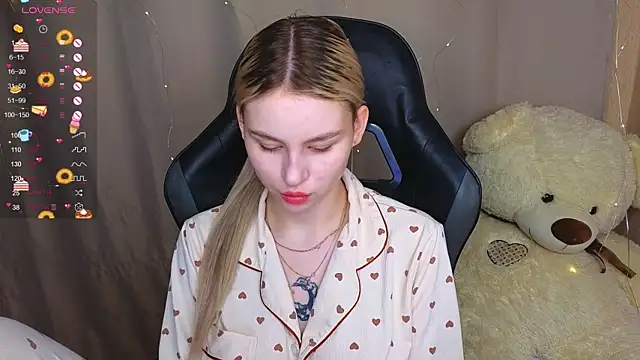 doll barbieee online show from 09-18-25, 04:26