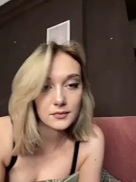 Snapshot of Alisa_Rise chatting on 03-16-25, 10:20 Alisa Rise online show from 03-16-25, 10:20