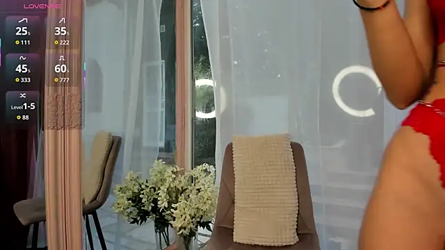 Mia  Milan online show from 11-05-25, 08:06