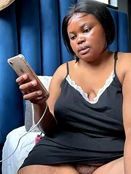 Curveysinaa online show from 11-12-25, 07:23