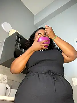 Curveysinaa online show from 10-07-25, 09:43