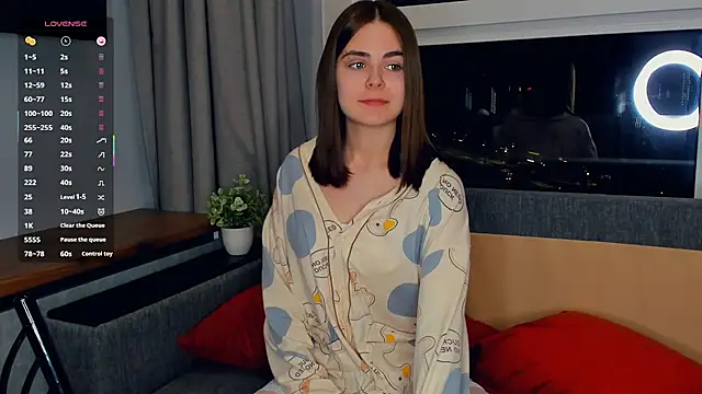 JulianaHaith online show from 03-01-25, 01:32