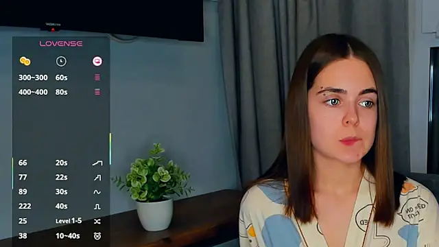 JulianaHaith online show from 03-10-25, 08:23