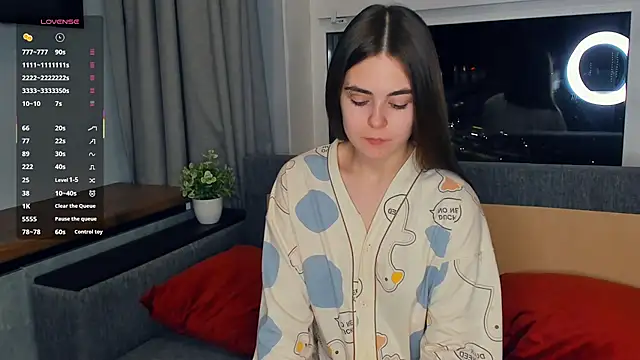 JulianaHaith online show from 02-28-25, 10:28