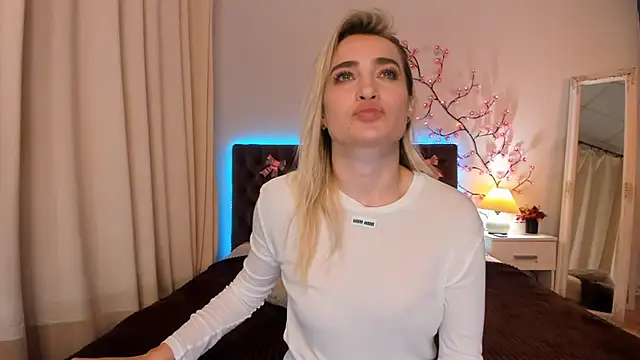 KateOwyns online show from 03-27-26, 01:23