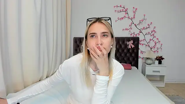 KateOwyns online show from 05-19-26, 12:12