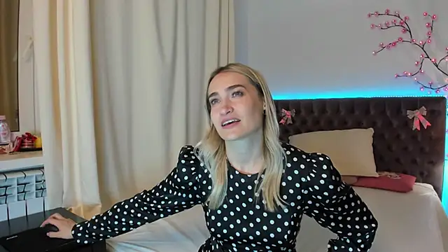KateOwyns online show from 05-18-26, 11:59