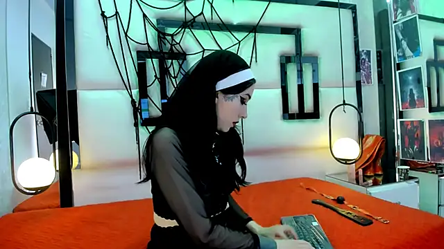 alixxon1 online show from 10-14-25, 03:45