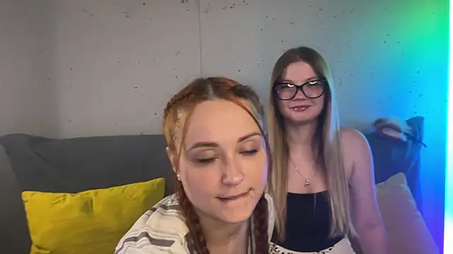 Snapshot of __2sya__ chatting on 01-20-25, 02:03   2sya   online show from 01-20-25, 02:03