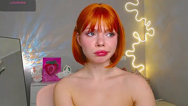 Snapshot of Red__Candy chatting on 02-27-25, 02:10 Red  Candy online show from 02-27-25, 02:10
