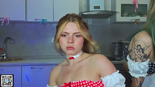 Snapshot of Red__Candy chatting on 07-19-26, 02:47 Red Candy online show from 07-19-26, 02:47