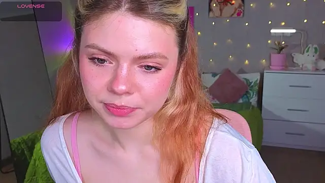 Red  Candy online show from 05-15-26, 02:15
