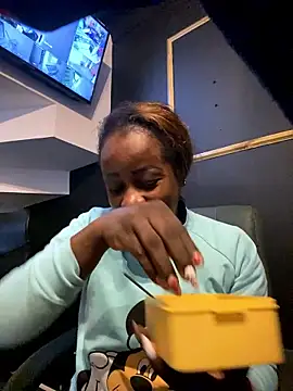 BrianaBrownn online show from 10-14-25, 12:06
