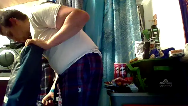 Snapshot of sexaddict_2424 chatting on 10-31-25, 10:49 sexaddict 2424 online show from 10-31-25, 10:49