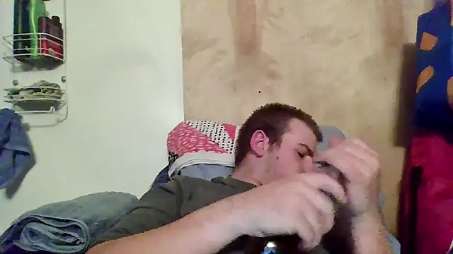 Snapshot of sexaddict_2424 chatting on 10-15-25, 06:00 sexaddict 2424 online show from 10-15-25, 06:00