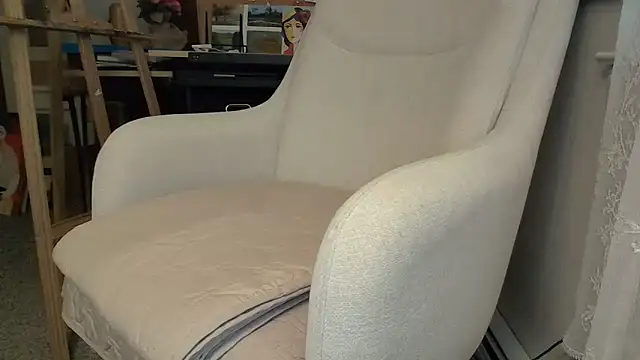naughtyonbicycle online show from 04-19-26, 01:34