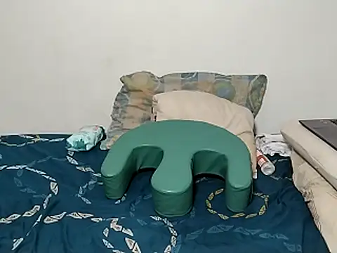 Snapshot of Gonul_Aslanbey chatting on 10-01-25, 03:00 Gonul Aslanbey online show from 10-01-25, 03:00