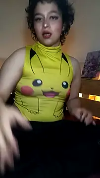 Bitsy Messy online show from 11-20-25, 06:03