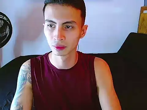 Velk hot online show from 04-23-26, 01:46