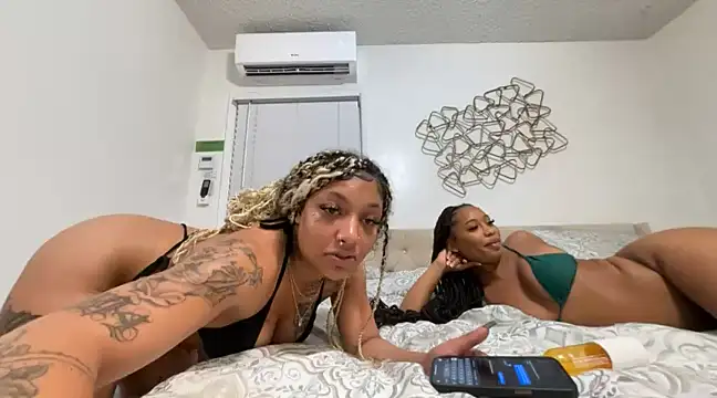 Snapshot of GoddessNih chatting on 03-16-25, 03:25 GoddessNih online show from 03-16-25, 03:25