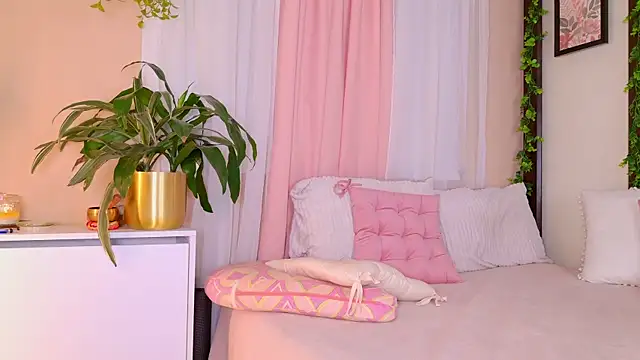 Zafiiro Blue online show from 04-21-26, 01:42