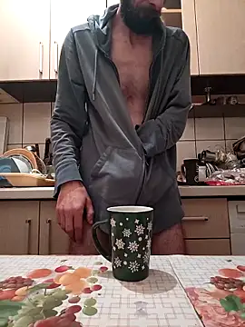 Snapshot of vulpe8400 chatting on 02-15-26, 10:36 vulpe8400 online show from 02-15-26, 10:36