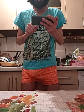 Snapshot of vulpe8400 chatting on 10-01-25, 06:12 vulpe8400 online show from 10-01-25, 06:12