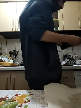 Snapshot of vulpe8400 chatting on 01-17-26, 05:16 vulpe8400 online show from 01-17-26, 05:16