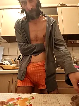 Snapshot of vulpe8400 chatting on 10-10-25, 05:19 vulpe8400 online show from 10-10-25, 05:19