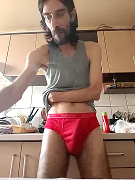 Snapshot of vulpe8400 chatting on 09-20-25, 05:12 vulpe8400 online show from 09-20-25, 05:12