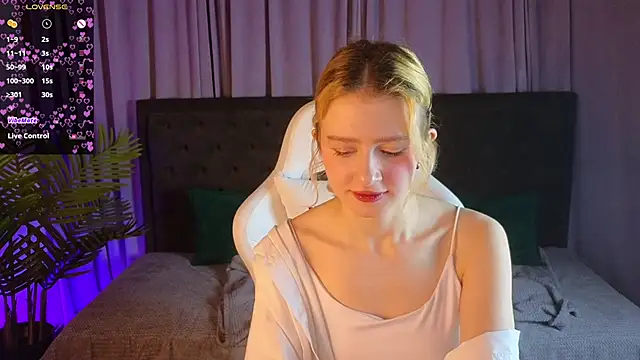 jenny bunny  online show from 03-07-25, 05:18