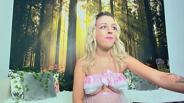 LittleAngelXO online show from 10-07-25, 07:26