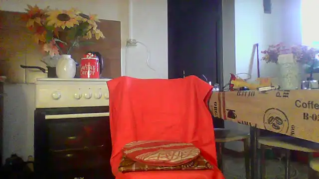 Ely Elenita online show from 12-23-25, 09:19