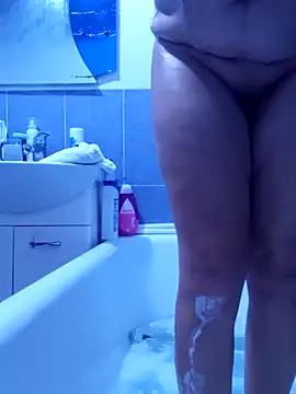 Ely Elenita online show from 12-16-25, 08:57