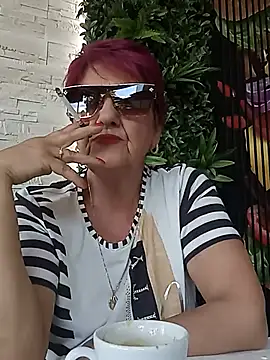 Ely Elenita online show from 06-17-26, 08:47