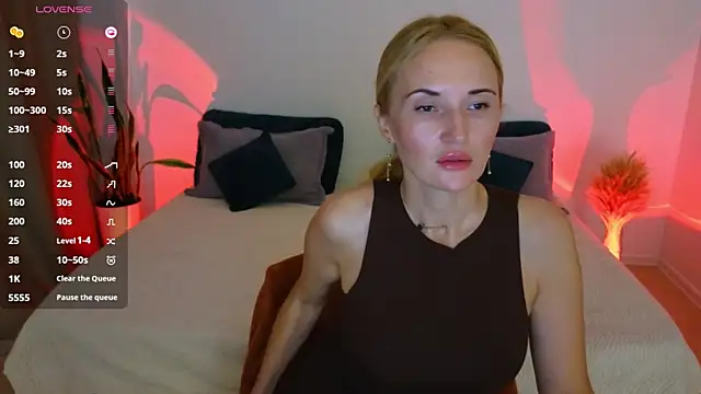 AlisssaRose online show from 10-08-25, 09:15