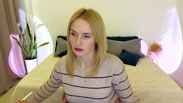 AlisssaRose online show from 01-16-26, 04:33