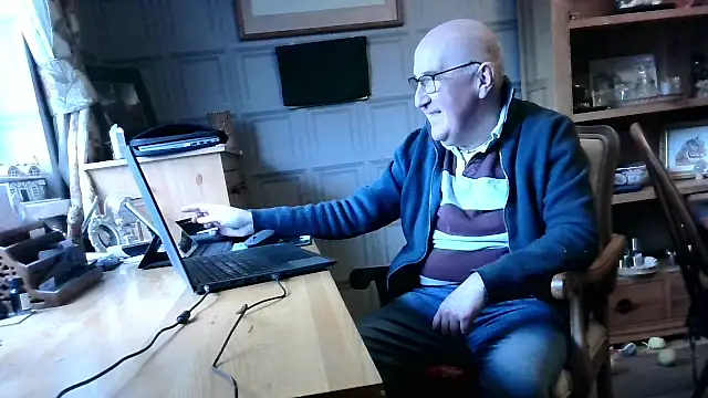 Adamdaddybear online show from 01-28-25, 12:54
