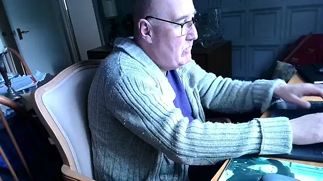 Adamdaddybear online show from 02-18-25, 01:55