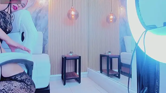 ella harper online show from 09-30-25, 02:39