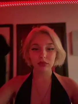 XMelissaX online show from 12-20-25, 08:01