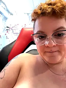 Sweetleeahxx online show from 12-04-25, 03:11